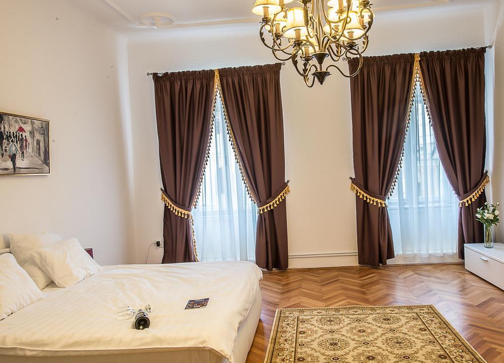 Apartament Piata Mica Sibiu Habitación foto